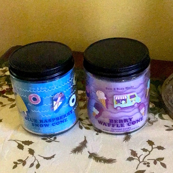 Bath & Body Works Other - 🍒Bath & Body Works candle bundle NWT